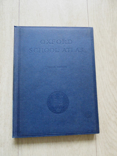 Oxford school atlas 3rd - school, atlas,