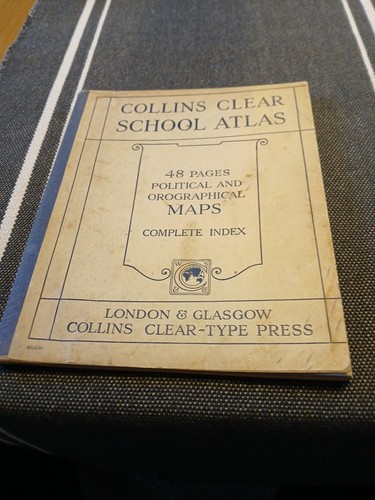 Collins clear school atlas - clear,